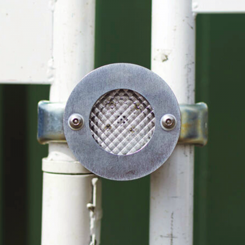 Lights on chain link fence deals